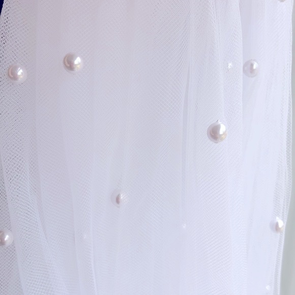 32" Double tiered veil with pearl - Picture 7 of 11